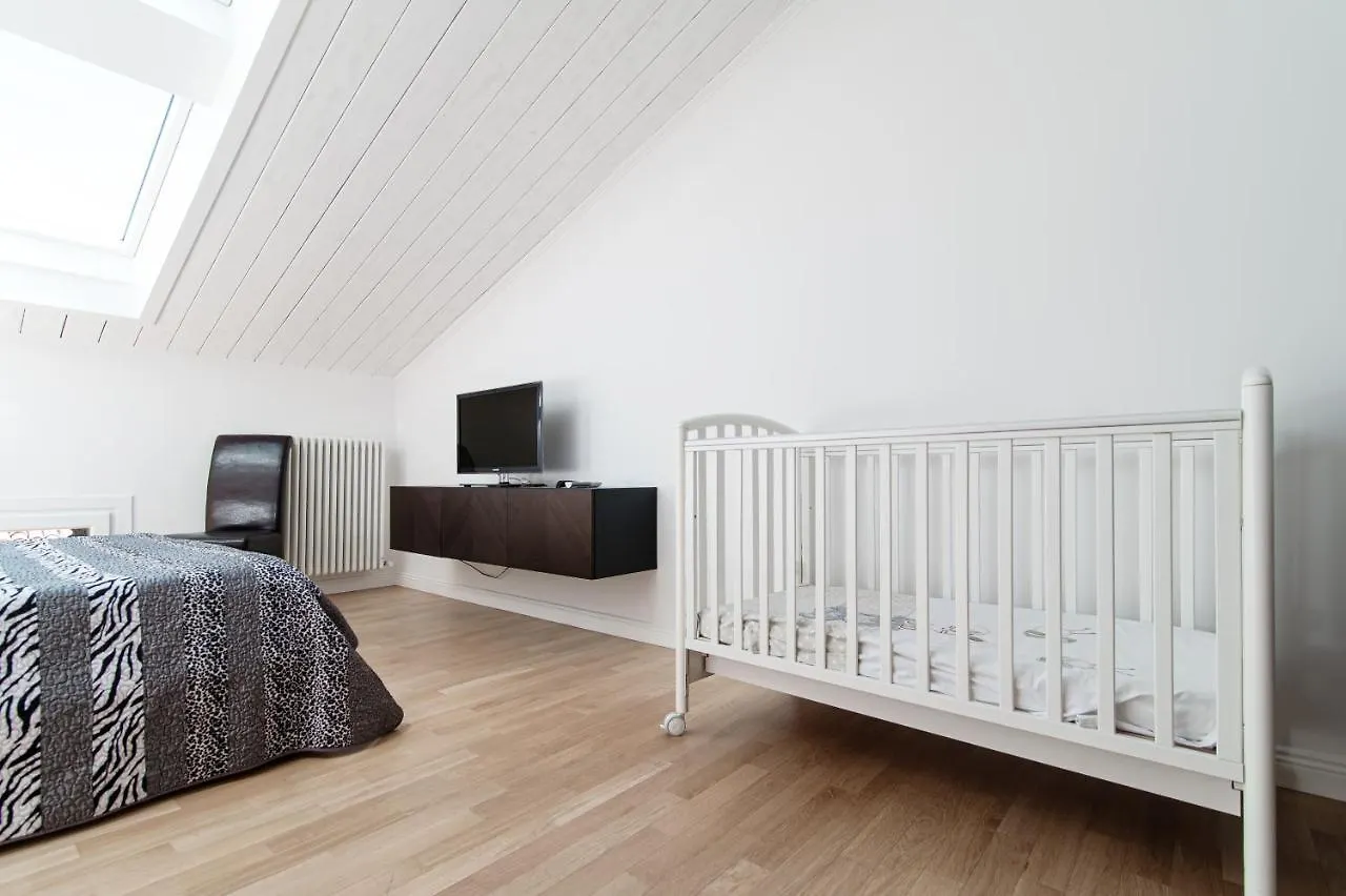 Attic 64 - The House Of Travelers Appartement Como